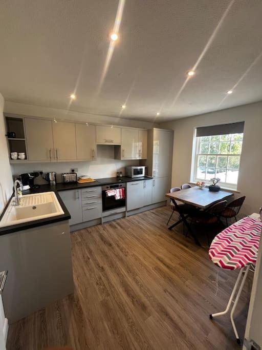 Lento Apartment Winchester Exterior foto